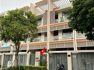 Nhà phố kđt vạn phúc (dt 5x22m) đường lớn 20m, full nội thất, phù hợp vừa ở vừa làm văn phòng cty