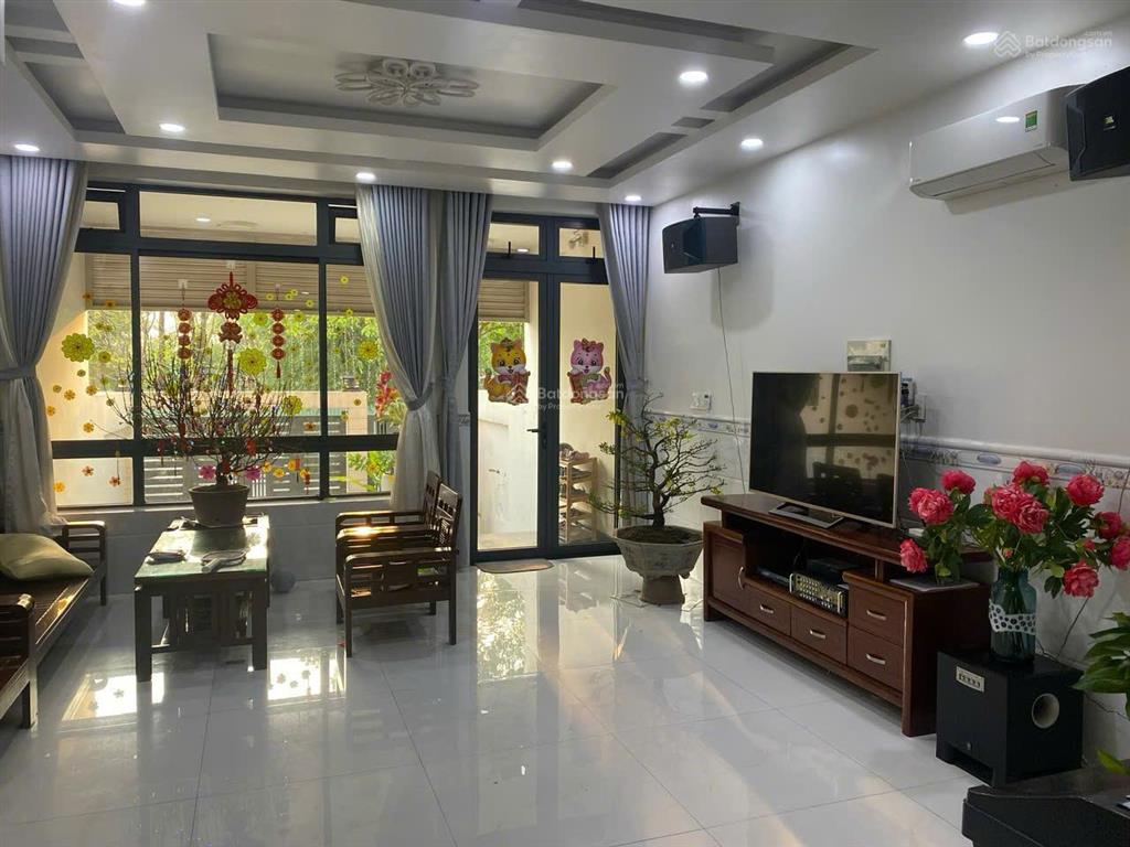 Nhà phố kđt vạn phúc (dt 5x22m) đường lớn 20m, full nội thất, phù hợp vừa ở vừa làm văn phòng cty