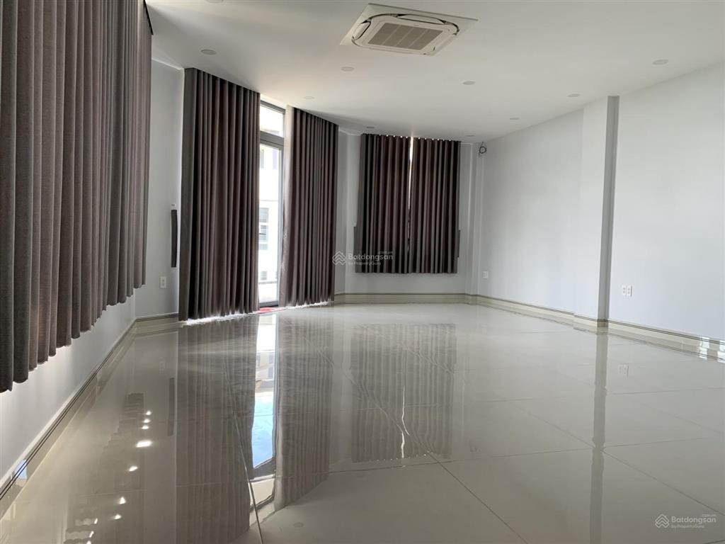 Căn góc vạn phúc city dt 9.5x17m (1h+4t) vị trí đẹp đối diện trường học, nhận diện thương hiệu tốt.