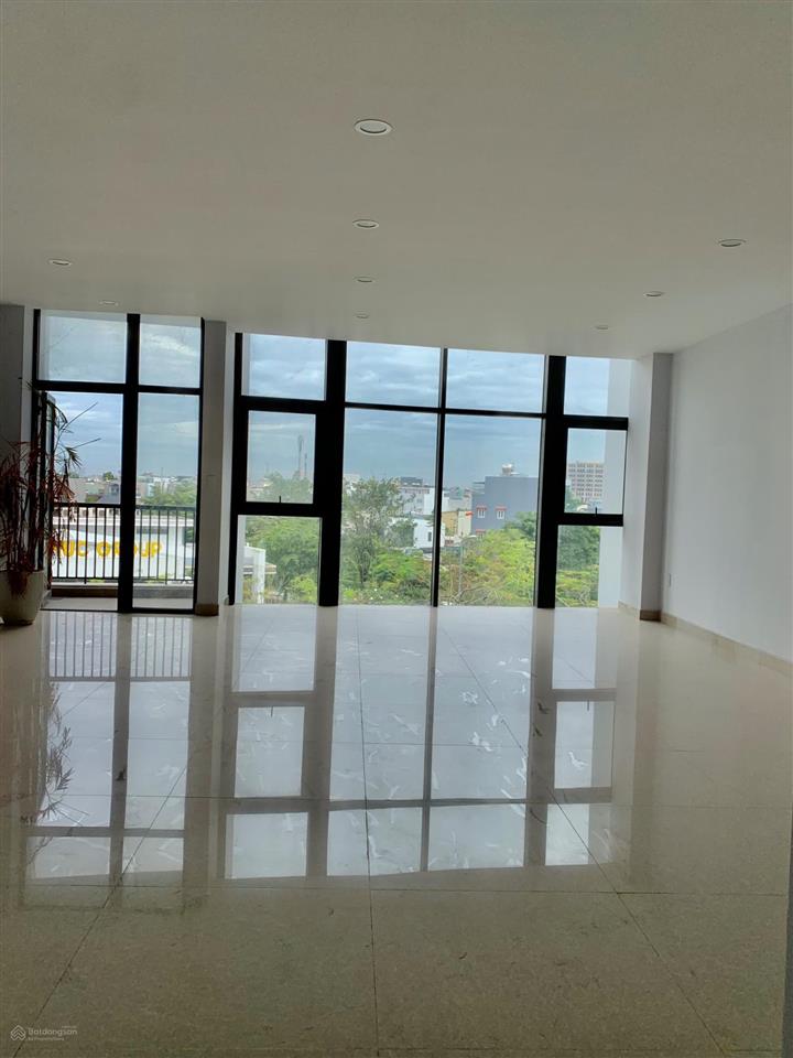 Nguyên căn nguyễn thị nhung có thang máy dt 140m2 6 tầng khu sầm uất bậc nhất khu, giá chỉ 65tr/th