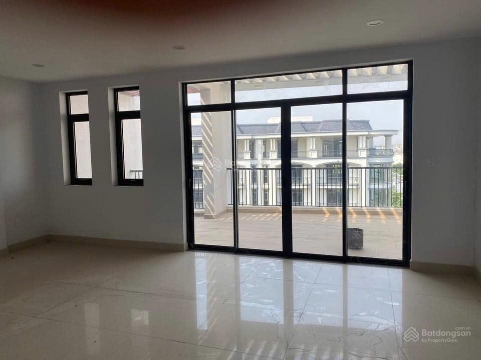 Nguyên căn nguyễn thị nhung có thang máy dt 140m2 6 tầng khu sầm uất bậc nhất khu, giá chỉ 65tr/th