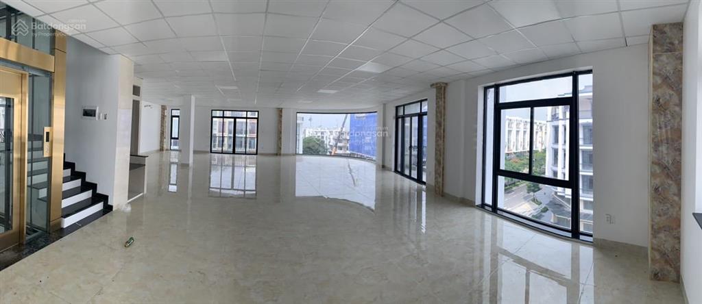 Căn góc vị trí siêu đẹp tại vạn phúc city nhận diện thương hiệu cực tốt, dt 250m2 6t có thang máy