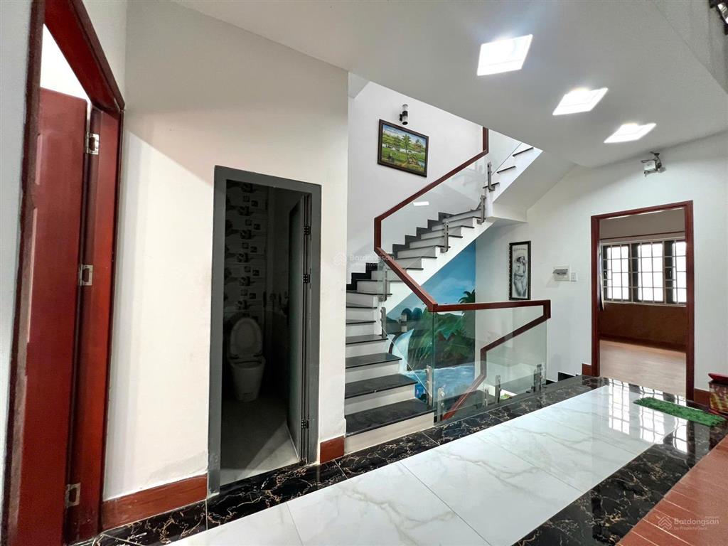 Hot chỉ 30tr nguyên căn nhà phố 1hầm 4t dt 5x22m (4pn) full máy lạnh, có bếp, phù hợp ở và làm cty