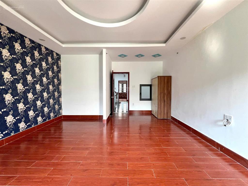 Hot chỉ 30tr nguyên căn nhà phố 1hầm 4t dt 5x22m (4pn) full máy lạnh, có bếp, phù hợp ở và làm cty