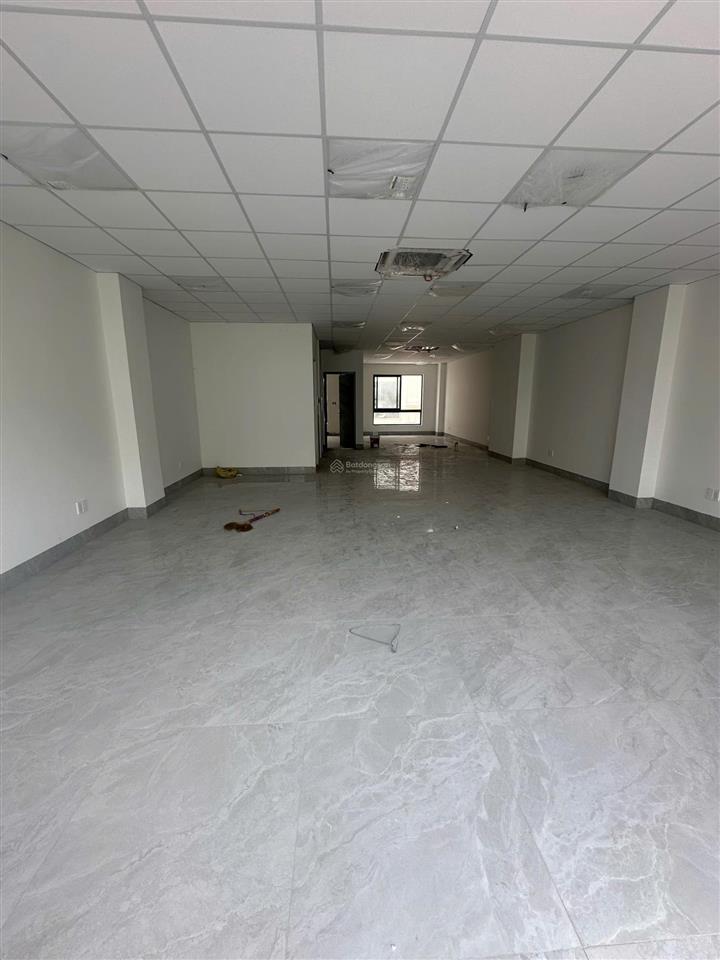 Tòa nhà mặt tiền đinh thị thi vạn phúc city (dt 7x22m) 1h+5t hoàn thiện văn phòng cao cấp, có pccc