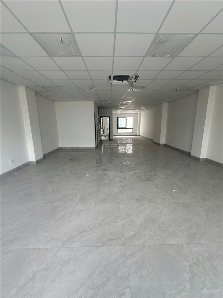 Tòa nhà mặt tiền đinh thị thi vạn phúc city (dt 7x22m) 1h+5t hoàn thiện văn phòng cao cấp, có pccc