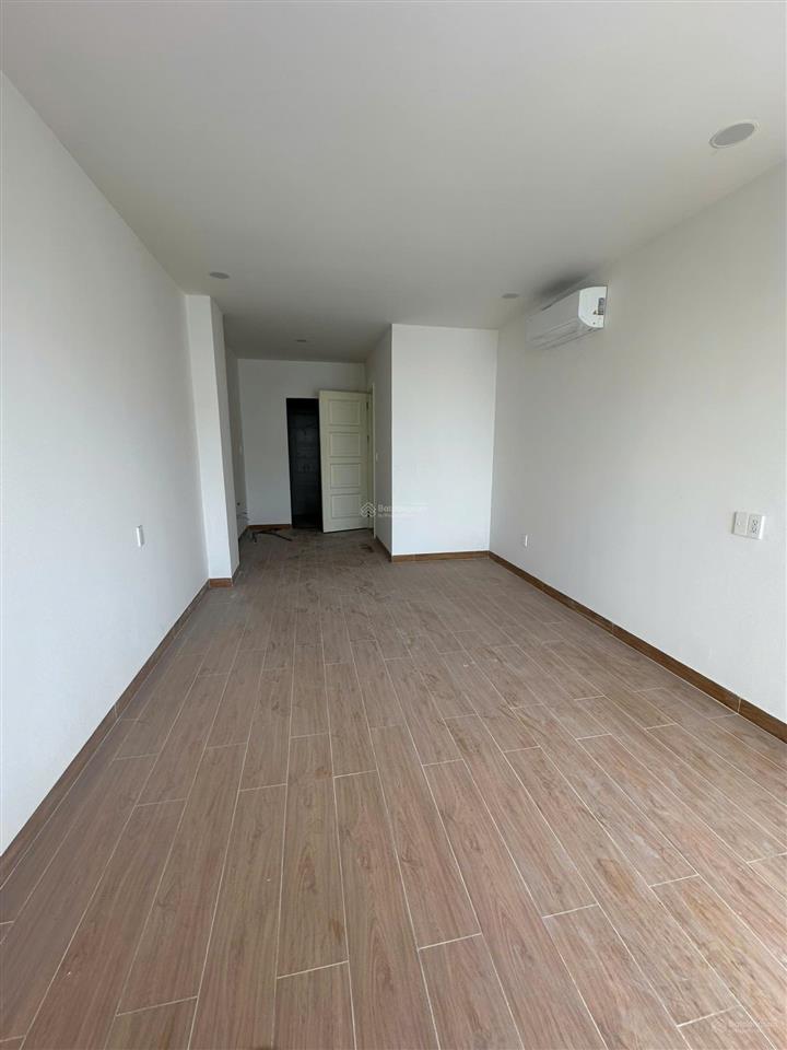Tòa nhà mặt tiền đinh thị thi vạn phúc city (dt 7x22m) 1h+5t hoàn thiện văn phòng cao cấp, có pccc