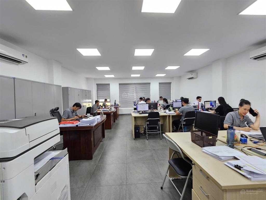 Cho thuê nhà phố đi bộ vạn phúc city nhà đẹp 7x20 1 hầm 5 tầng, thang máy, máy lạnh