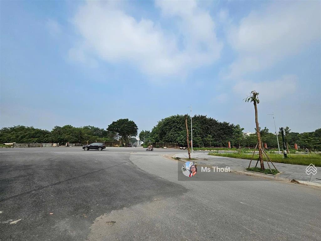Bán đất mỹ đình 755m2 x mt 22m x giá nhỉnh 100 tỷ. xây ks, nhà hàng, toà building