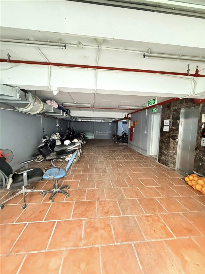 Bán nhà mp khúc thừa dụ, cầu giấy 150m x 9t x mt8.6m x giá nhỉnh 100 tỷ. tòa vp, dòng tiền 200 tr/t