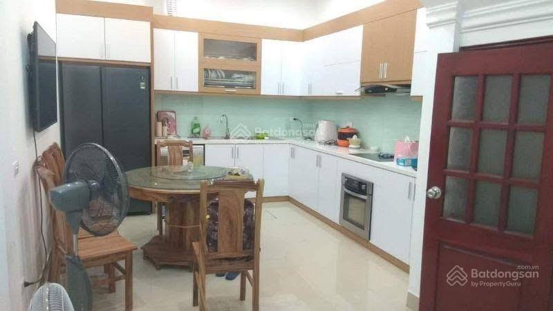 Bán nhà duy tân cầu giấy dt 50mx 5 tx mt4m giá nhỉnh 20 tỷ ô tô tránh gần phố kinh doanh