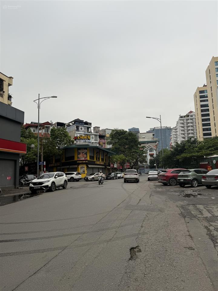 Bán đất phạm tuấn tài cầu giấy dt 120 m x mt 25 m x nhỉnh giá 70tỷ lô góc 3 thoáng xây toà đỉnh