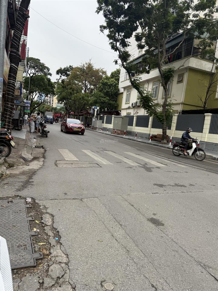 Bán đất phạm tuấn tài cầu giấy dt 120 m x mt 25 m x nhỉnh giá 70tỷ lô góc 3 thoáng xây toà đỉnh