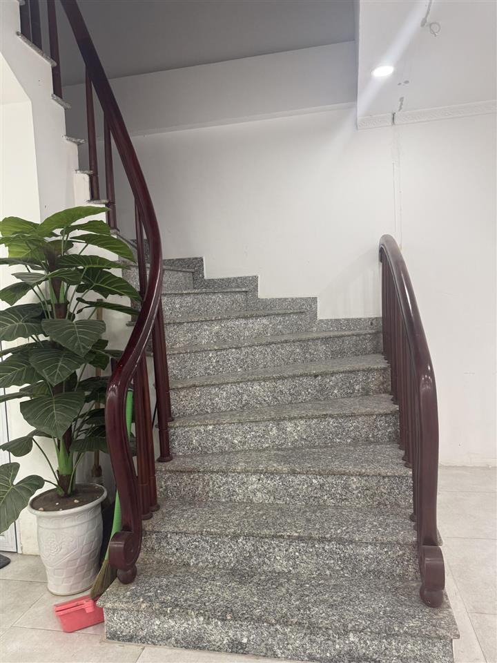 Bán nhà lê trọng tấn thanh xuân 86 m x 8 t x mt 4.5 m x giá nhỉnh 50 tỷ .vỉa hè kd đỉnh dòng tiền