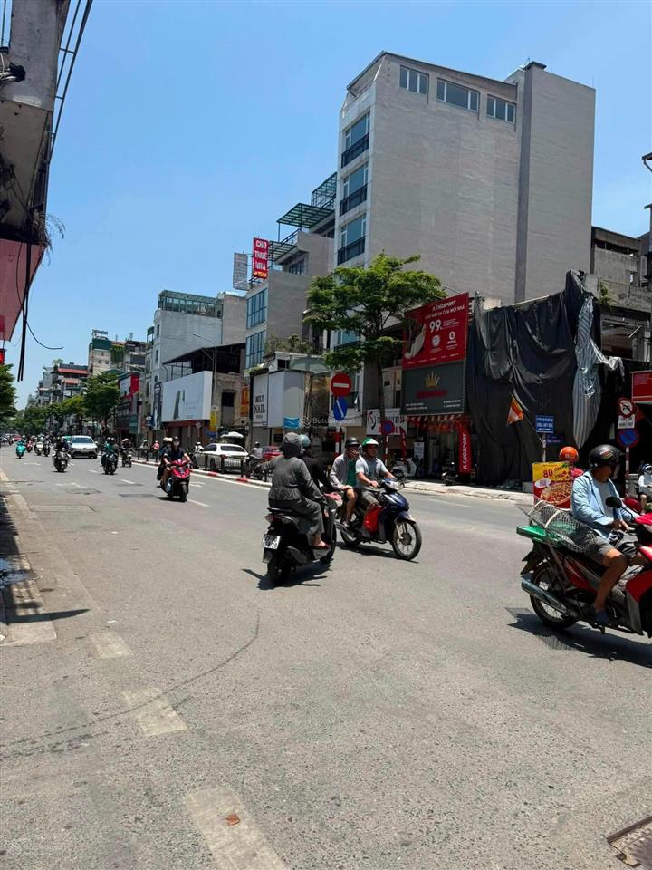 Bán nhà thịnh hào 1 đống đa 50m 8t mt 4m giá nhỉnh 20 tỷ lô góc ô tô thang máy văn phòng ngõ thông
