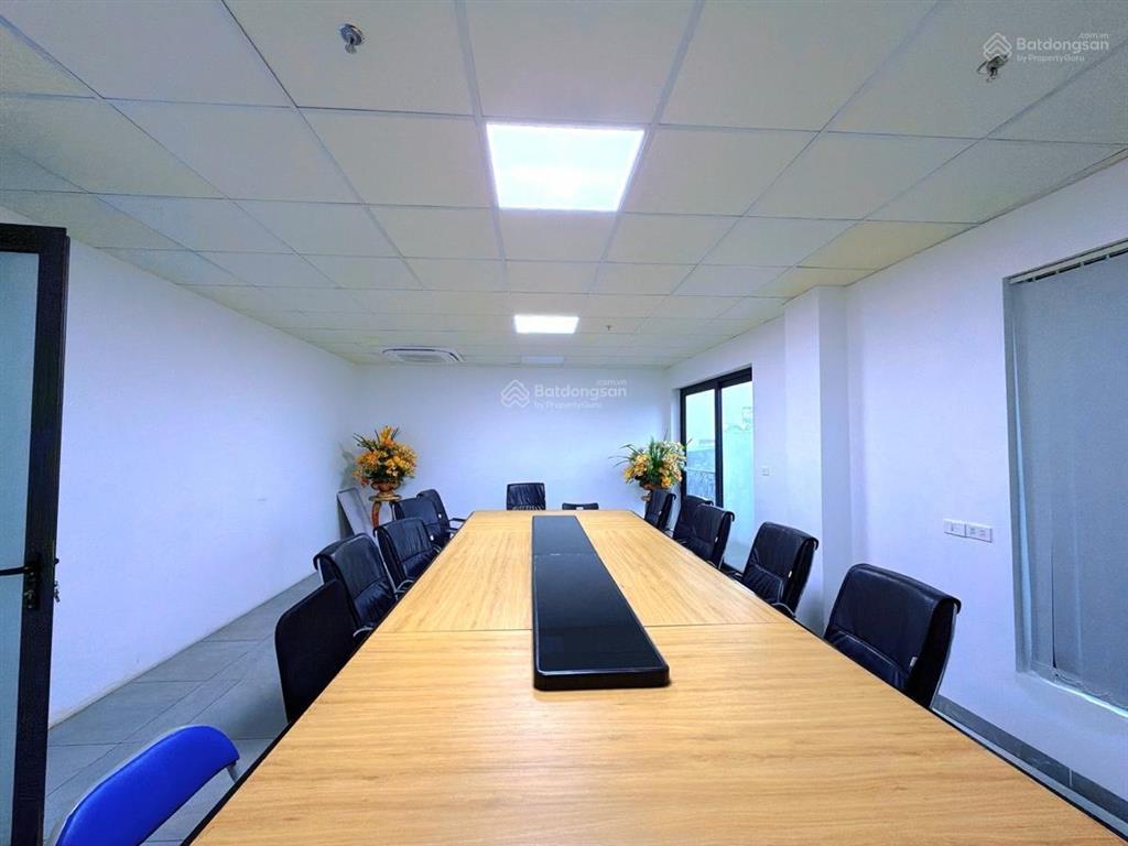 Chính chủ bán nhà dương khuê cầu giấy 180m2 x 9t x mt 24m x 83tỷ lô góc văn phòng dòng tiền 250tr/t