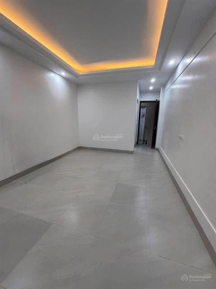 Chính chủ bán nhà trần thái tông cầu giấy 45m 6t giá nhỉnh 15 tỷ thang máy nội thất dòg tiền 30tr/t