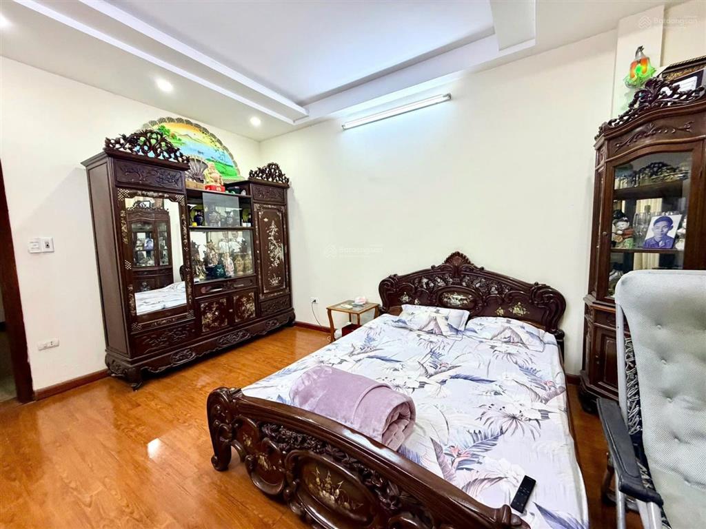 Bán nhà kim ngưu hai bà trưng 45m 4,5tầng lô góc ngõ thông nhà tự xây chắc chắn