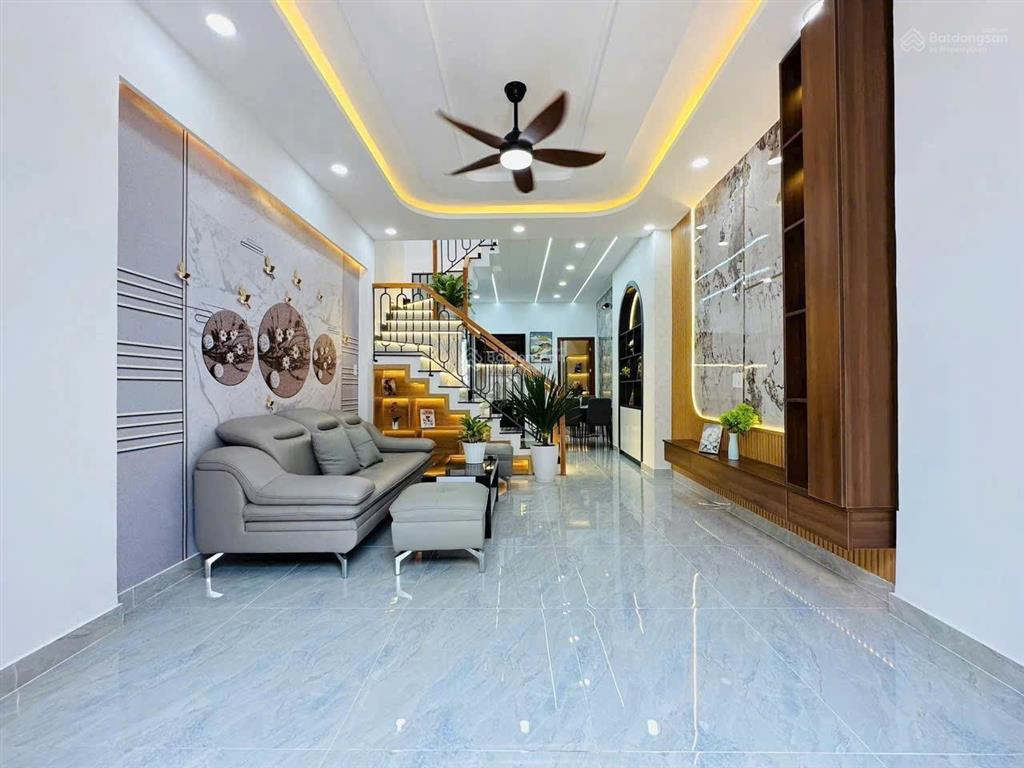 Chính chủ bán nhà 51m2 xây 1 lầu đồng xoài, tân bình. gần cầu vượt hoàng hoa thám. hẻm 5m