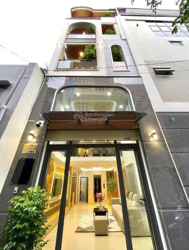 Gấp! bán nhà nơ trang long, bình thạnh 50m2 giá 2tỷ990. gần học viện cán bộ. hẻm 4m. sổ riêng