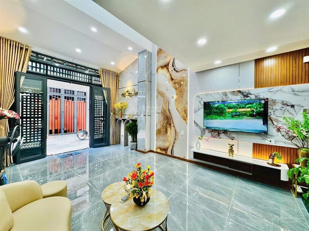 Chính chủ bán nhà 32m2 xây 4 tầng đường phạm văn chiêu, gò vấp. gần chợ cầu 2. hẻm 4m