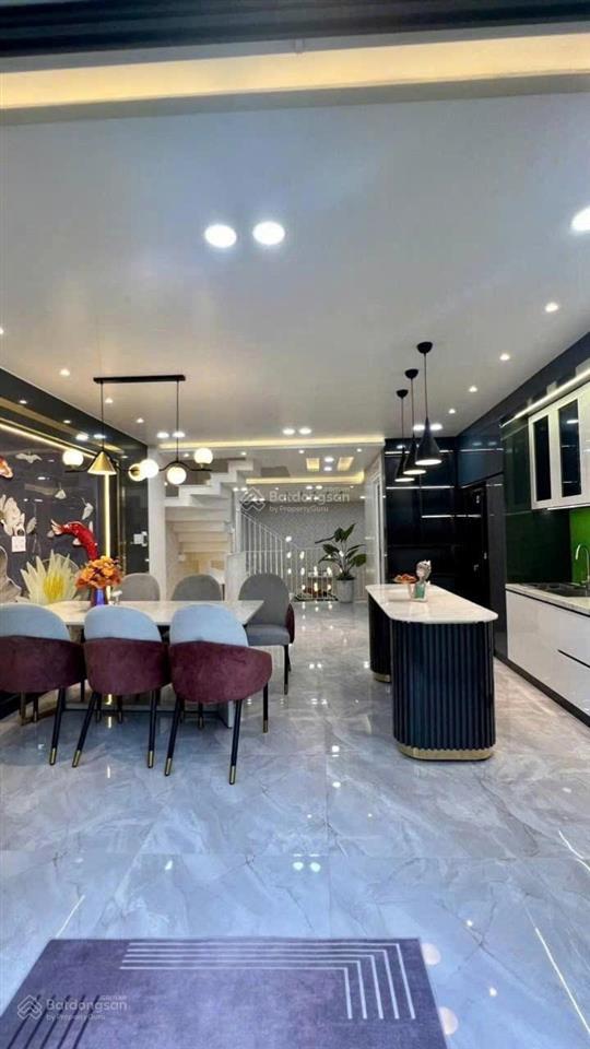 Kẹt tiền bán gấp 49m2 hoàng hoa thám, bình thạnh giá 3tỷ850. gần chợ cây quéo. hẻm 4,5m. sổ riêng