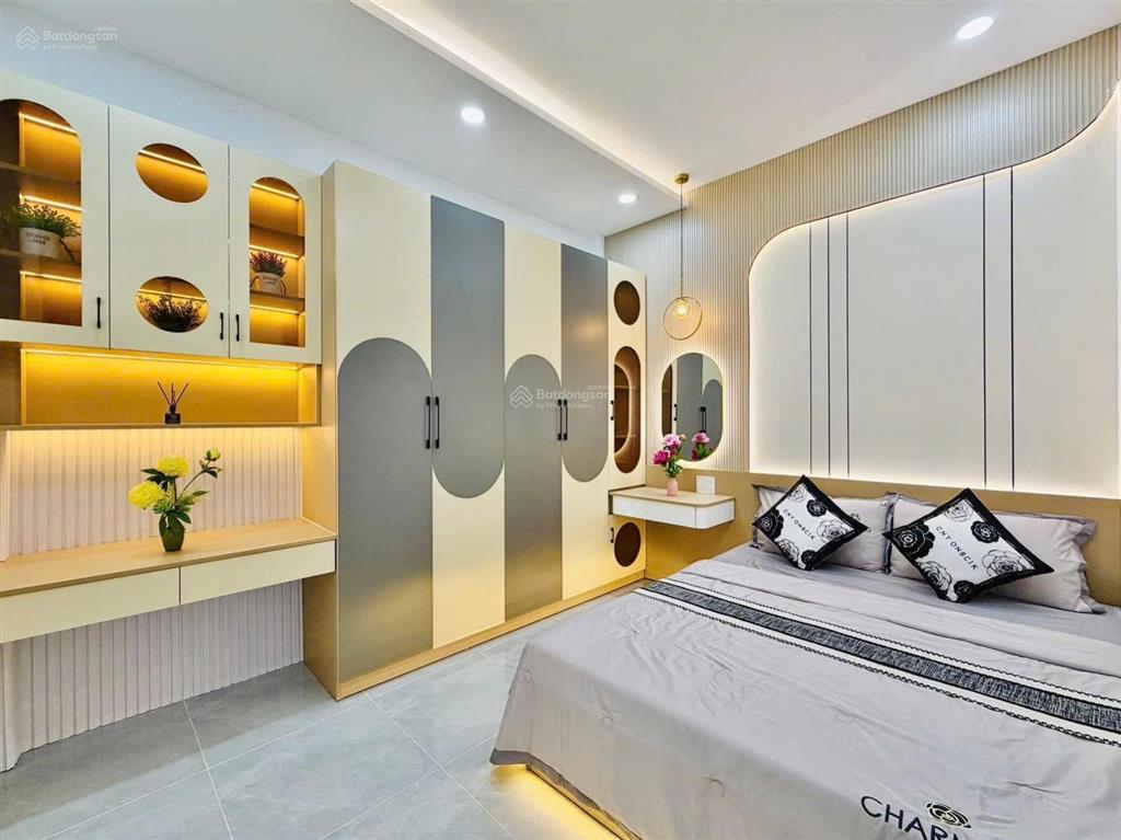 Hạ giá! bán nhà 38m2 xây 2 tầng đường vũ tùng, bình thạnh. gần chợ bà chiểu. hẻm 5m. sẵn sổ