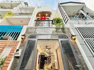 Cần bán nhà 34m2 xây 2 tầng đường hậu giang, q6 gần chợ lớn, hẻm 5m, sổ hồng riêng