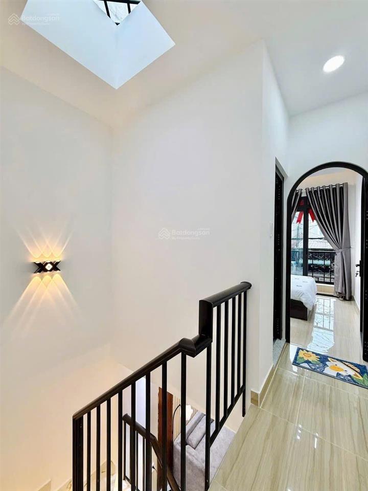 Cần bán nhà 34m2 xây 2 tầng đường hậu giang, q6 gần chợ lớn, hẻm 5m, sổ hồng riêng