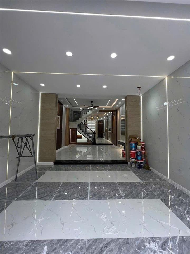 Bán nhà 43m² xây 2 tầng đường phạm văn đồng, bình thạnh. gần emart. hẻm 4m. sổ riêng
