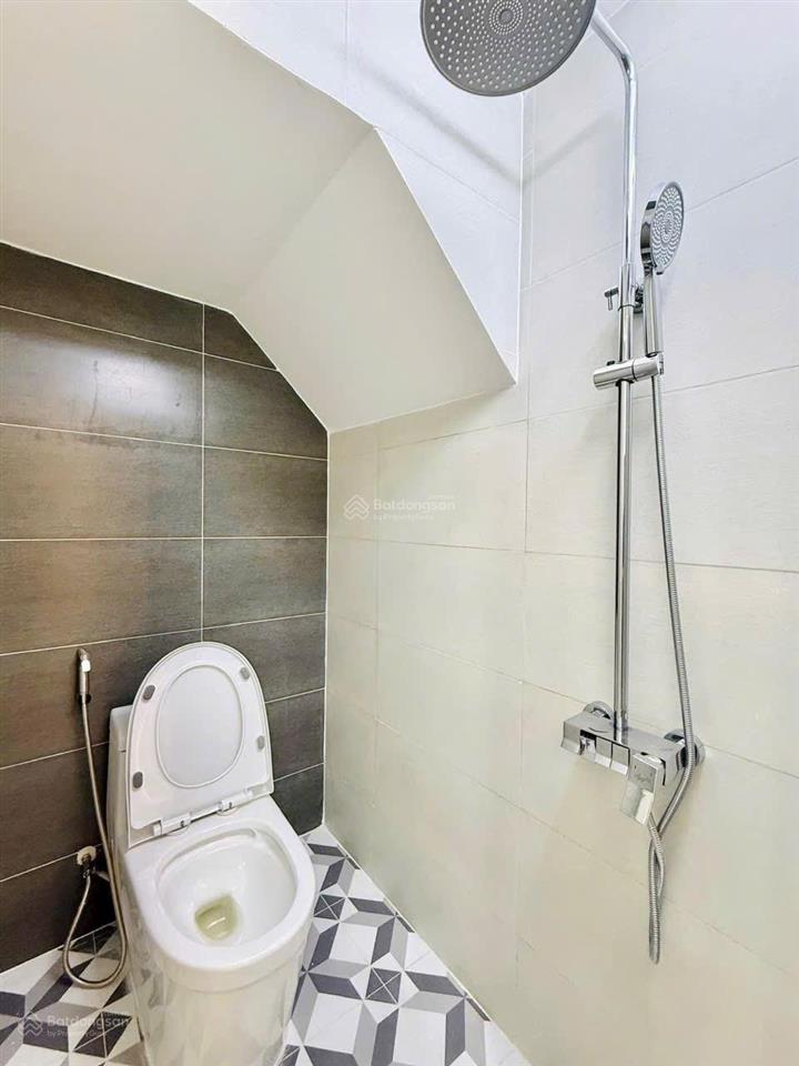 Sang nhượng nhà 58m2 xây 2 tầng đường số 47, thủ đức. gần giga mall. hẻm 6m. sổ hồng riêng