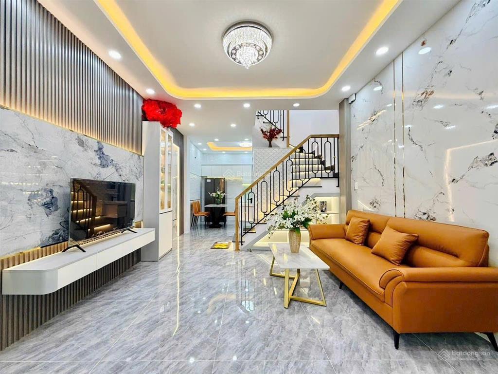 Sang nhượng nhà 58m2 xây 2 tầng đường số 47, thủ đức. gần giga mall. hẻm 6m. sổ hồng riêng