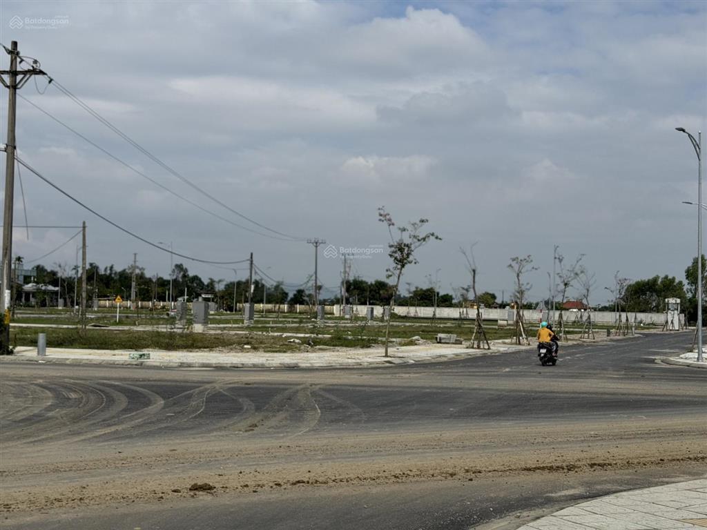 Bê tông bên cạnh dự án thu bồn giá cực rẻ