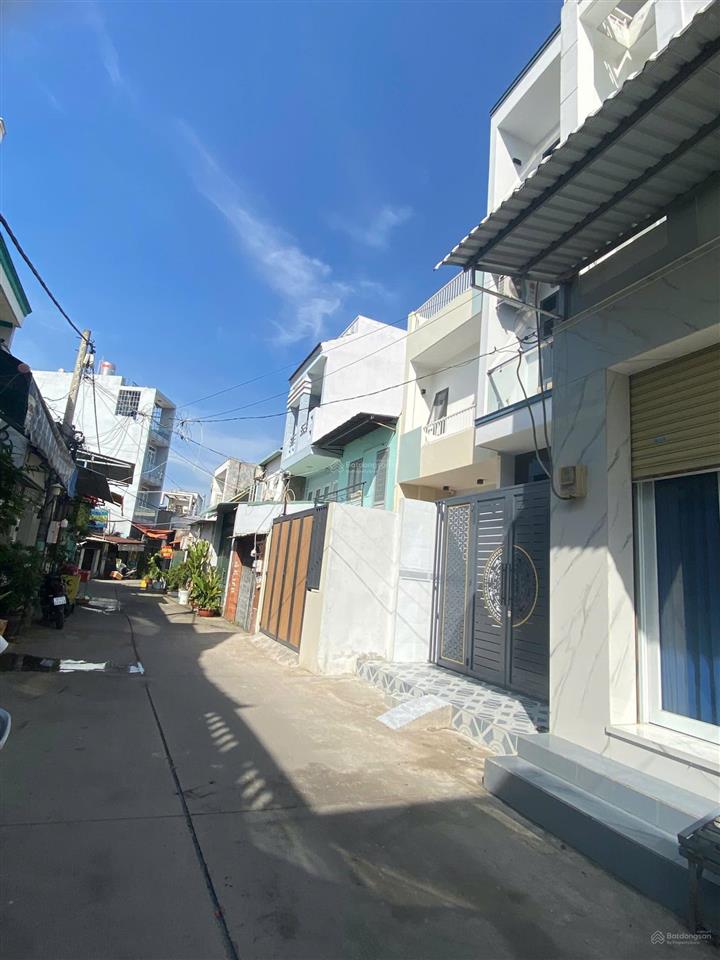 Chỉ hơn 5tỷ có ngay 2 căn nhà  2 mặt tiền quốc lộ 1a  4x20m  5pn  4wc  hẻm 7m có dòng tiền