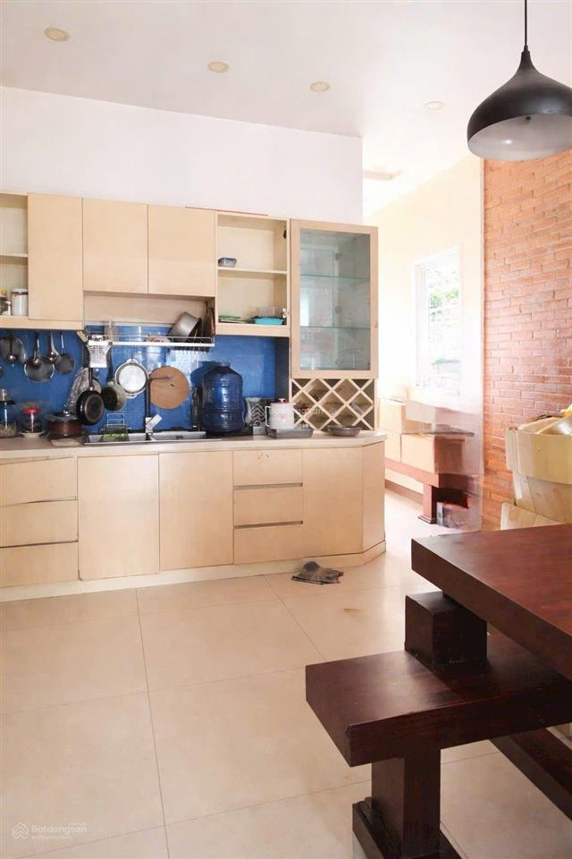 Chỉ 5,5 tỷ nhà 2 tầng 4,6x19,5m, 88m2  3pn đường nội bộ  xe hơi an dương vương  võ văn kiệt