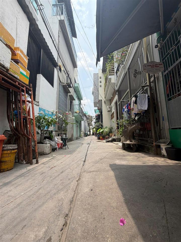 Chỉ 3,75 tỷ  bùi tư toàn, lê cơ  an lạc  q. bình tân  4,05 x 9m  1 trệt 1 lửng, 2pn  hẻm 4m