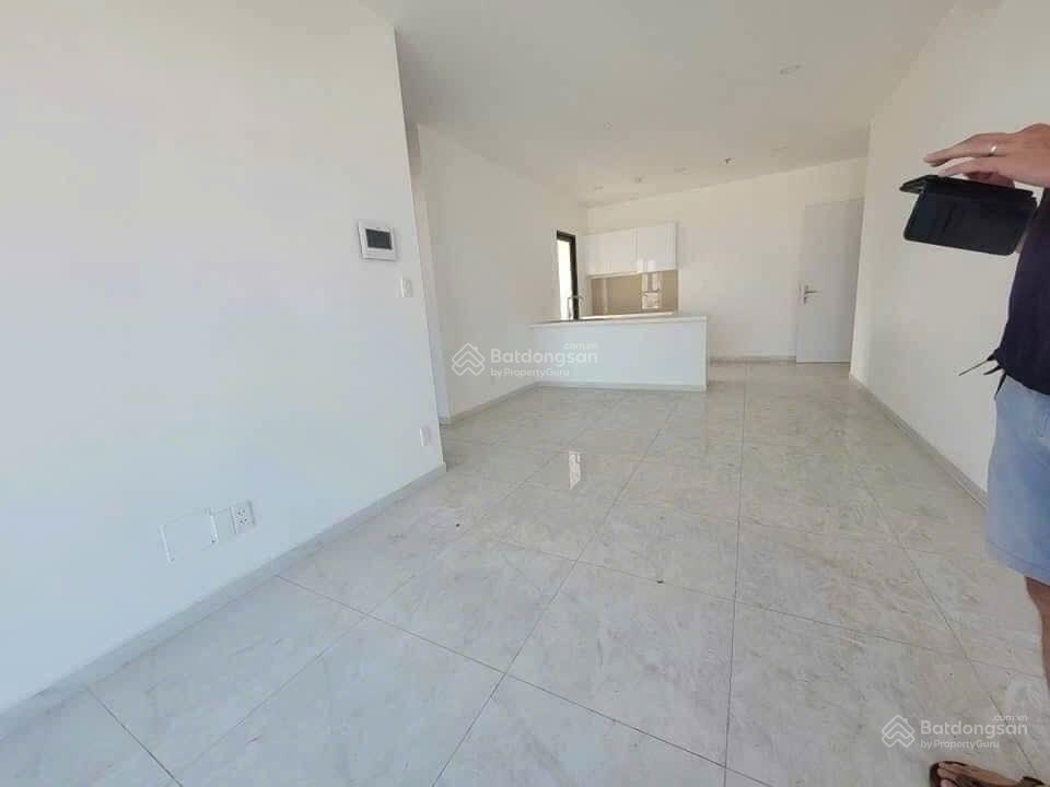 Chỉ 7,2 tỷ  nhà phố mtkd akari  4x21  võ văn kiệt  đường nhựa 20m có lề