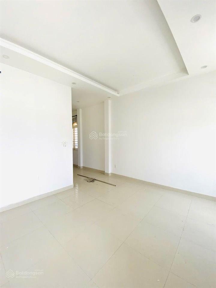 Chỉ 7,2 tỷ  nhà phố mtkd akari  4x21  võ văn kiệt  đường nhựa 20m có lề