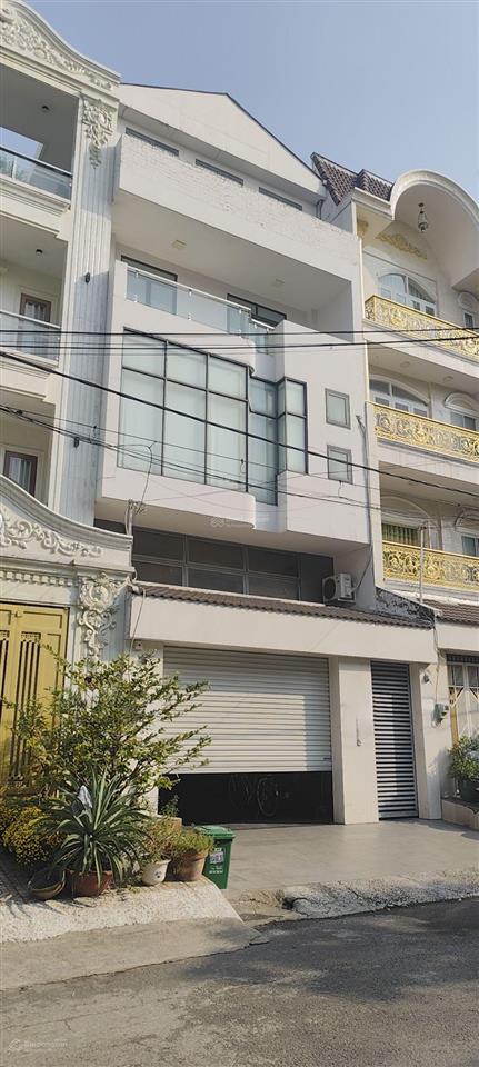 Chỉ 13,7tỷ biệt thự 4 tầng  khu vip tên lửa  ngang 6mx16,5m hiế.m  có thang máy