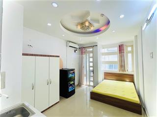 Cho thuê căn hộ studio ban công, đầy đủ nội thất  ngay gần khu phố phan xích long