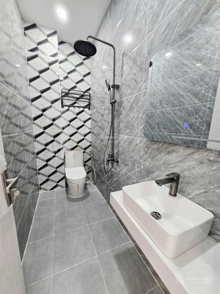 Bán nr tại lê văn quới, 5 tỷ, 64m2, 4pn, 5wc bao đẹp chỉ với