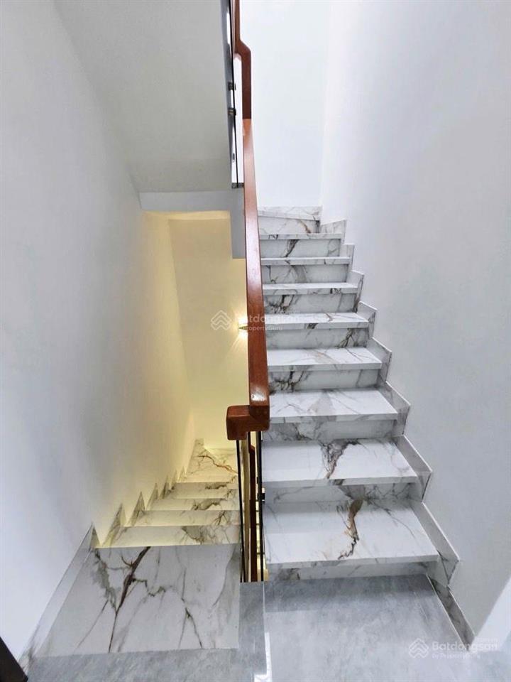 Bán nr tại lê văn quới, 5 tỷ, 64m2, 4pn, 5wc bao đẹp chỉ với