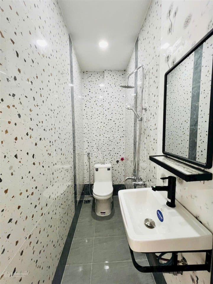 Phú thọ hòa  lũy bán bích  khúc chợ vãi  tân phú  hẻm xe hơi  50m  3 tầng  4pn nhỉnh 5 tỷ