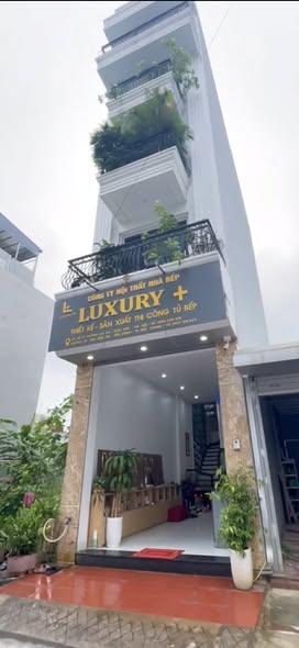 Mua nhanh  giá rẻ chính chủ bán nhanh nhà đẹp 5 tầng vị trí đẹp khỏi bàn thiết kế & chất lượng.