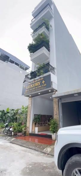 Mua nhanh  giá rẻ chính chủ bán nhanh nhà đẹp 5 tầng vị trí đẹp khỏi bàn thiết kế & chất lượng.