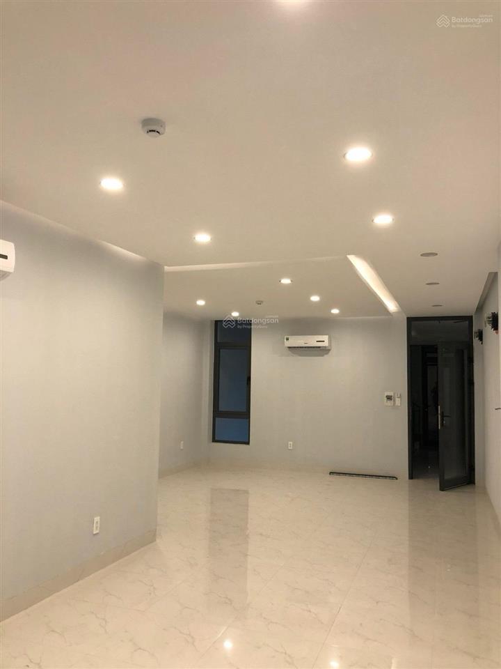 Chính chủ cho thuê nhà mặt tiền đường lê thanh nghị nhà nguyên căn 5 tầng  trung tâm đà nẵng