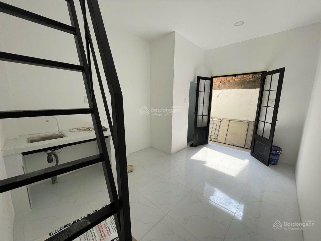 Bán căn hộ dịch vụ hẻm xe hơi 6m thông  1 trục lê đức thọ  6x21  125m2  vuông vức  tn 30tr