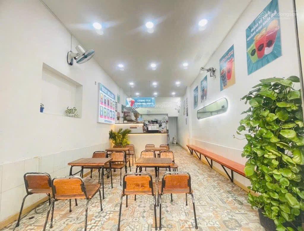 Mặt tiền phan đình phùng phú nhuận  45m2  kinh doanh đỉnh  ngay trường kinh tế đối ngoại