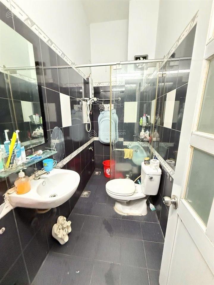 Nhà 4 tầng  nguyễn văn khối p11  hẻm xe hơi 5m  1 căn ra mặt tiền  6.2x16  kinh doanh đa ngành