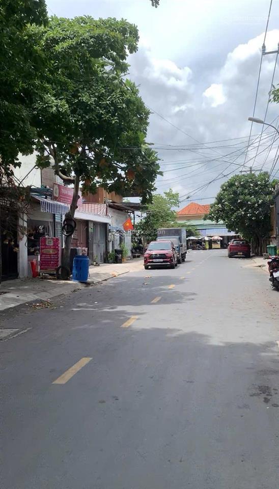 Đất 496 dương quảng hàm gần bờ kè  dt khủng 10x28  300m²  đường 10m thông  xây cao tầng có hầm